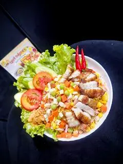 Hình ảnh Cơm ba rọi chiên giòn