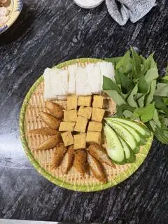 Hình ảnh Bún đậu nem chua