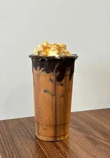 Hình ảnh Trà sữa Thái đỏ sốt cacao dẻo pudding chuối
