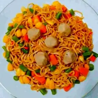 Hình ảnh Mì trộn bò viên