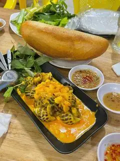 Hình ảnh Ốc hương trứng muối