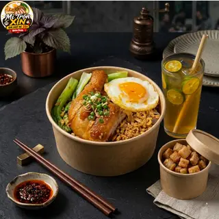 Hình ảnh Combo Đầy Đặn: 1 Mì Trộn Đùi Gà Trứng Lòng Đào + 1 Tóp Mỡ + 1 Trà Tắc