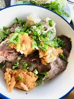 Hình ảnh Bún Bò Nạm Chả Cua