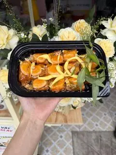 Hình ảnh Bánh Cam cuốn bơ béo lòng đào