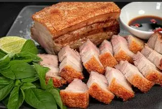 Hình ảnh ba rọi quay 1kg