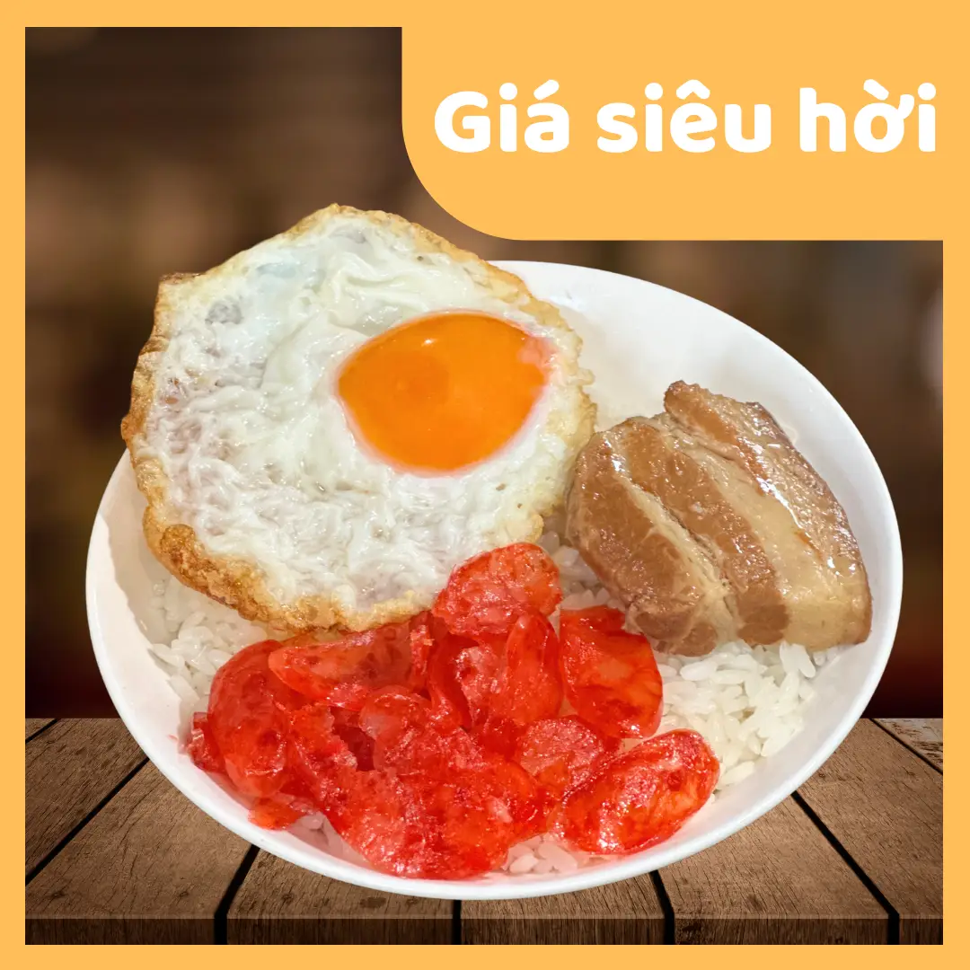 Hình ảnh Xôi thịt, trứng (ốp/kho), lạp xưởng