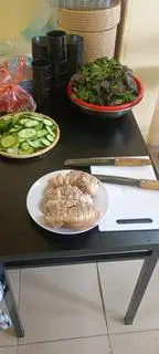 Hình ảnh Thêm Thịt chân giò nóng hổi 