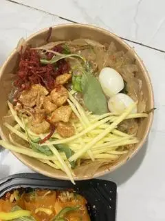 Hình ảnh Bánh Tráng Trộn Sợi + Tóp