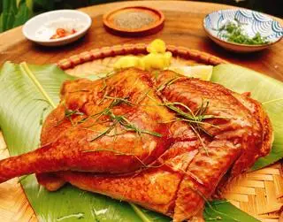 Hình ảnh Gà Hun Khói 1/2 Con ( Ăn Mát) Tặng Sốt Chấm Đặt Biệt