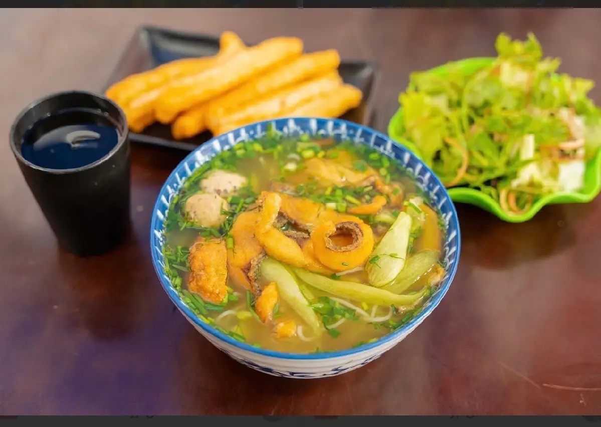 Hình ảnh Bún cá chiên đặc biệt