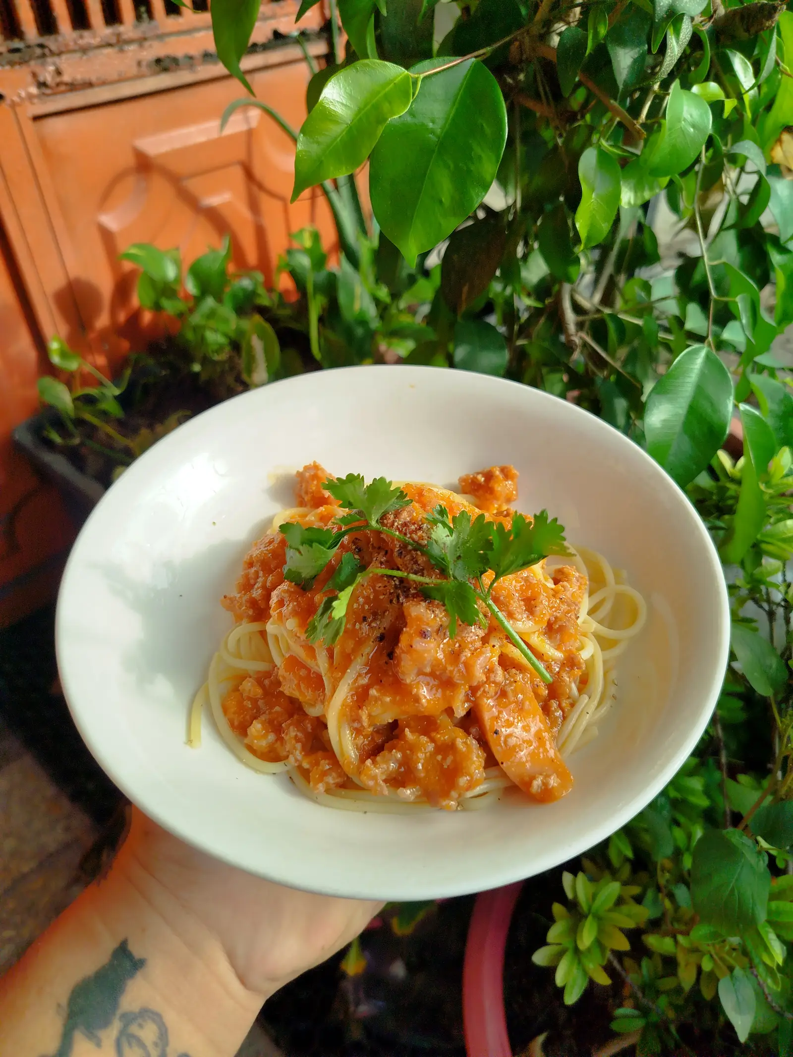 Hình ảnh Mì trộn sate rim cá viên chiên