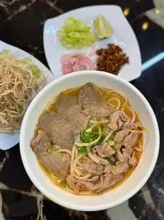 Hình ảnh Bún Bò Tái - Nạm