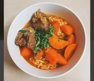 Hình ảnh mì gói bò kho 