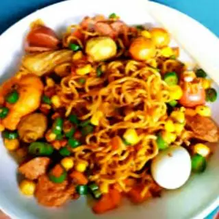 Hình ảnh Mì trộn thập cẩm