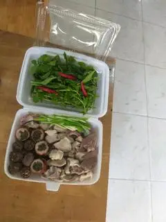 Hình ảnh Lòng heo nóng 