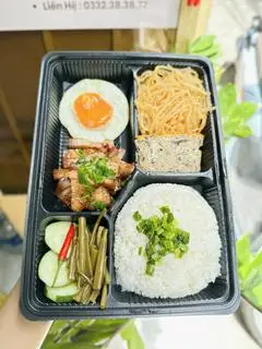 Hình ảnh Cơm Ba Rọi Đặc Biệt( Ba Rọi - Chả - Ốp La - Bì )