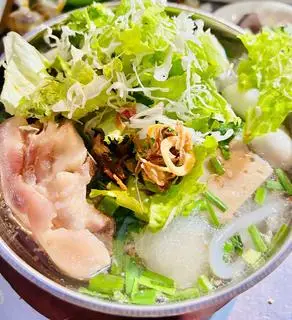 Hình ảnh Nui đầy đủ