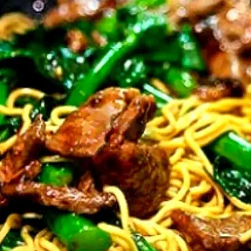 Hình ảnh Mì xào Thịt Bò