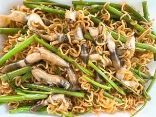Hình ảnh Mì xào ốc Móng tay
