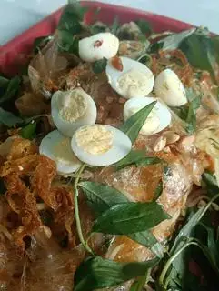 Hình ảnh bánh tráng trộn full topping 