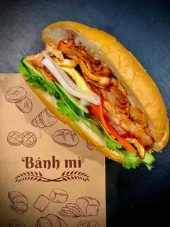 Hình ảnh Bánh Mì Pate Xá Xíu