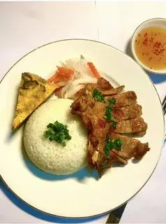 Hình ảnh Cơm tấm sườn chả