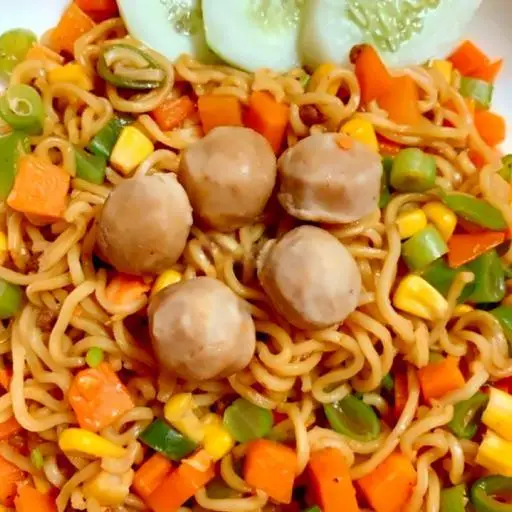 Hình ảnh Mì trộn bò viên