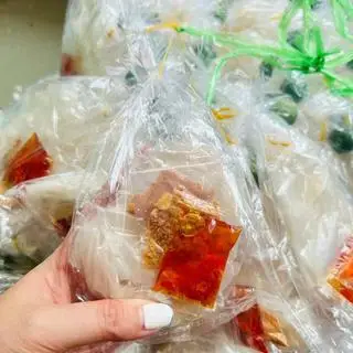 Hình ảnh Bánh tráng phơi sương vò sate muối sặc dầu hành (mã 7)
