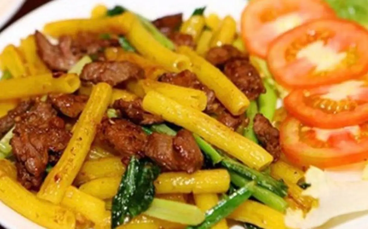 Hình ảnh Nui xào bò