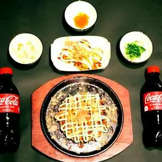 Hình ảnh Combo 3 - 4 viên Takoyaki vị bất kì - Okonomiyaki Thịt Bò Topping Phô Mai - 2 Pepsi