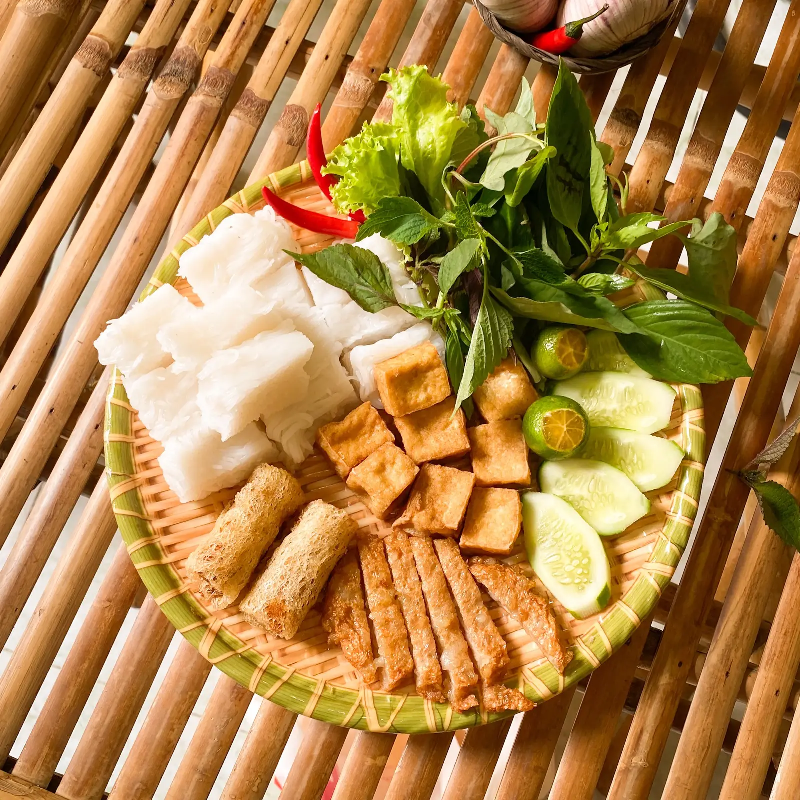 Hình ảnh Voifood 5: Bún, đậu, Chả cốm, chả giò rế