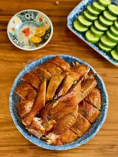 Hình ảnh gà hun khói 1 con ( ăn nóng )