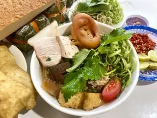 Hình ảnh Bún riêu  thập cẩm đặc biệt