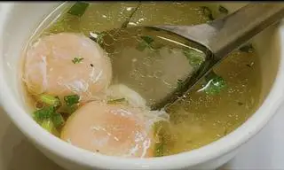 Hình ảnh chén tiết 2 trứng