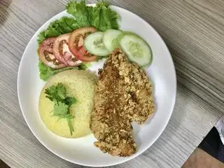 Hình ảnh Cơm gà miếng gia truyền - canh
