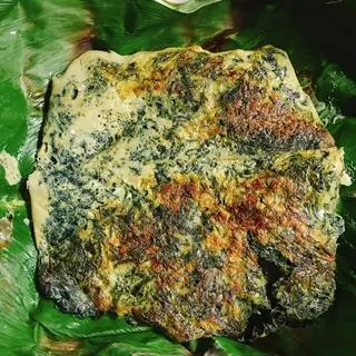 Hình ảnh 2 quả trứng rán lá mơ