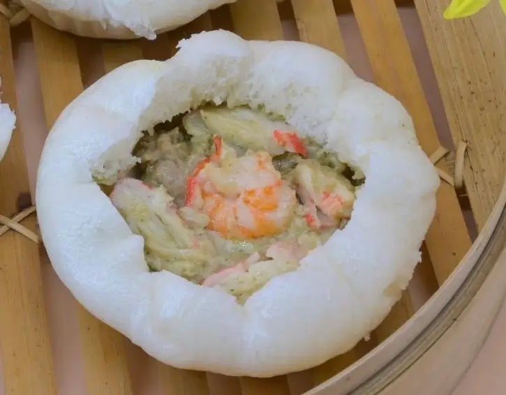 Hình ảnh Bánh bao hải sản xốt Pesto
