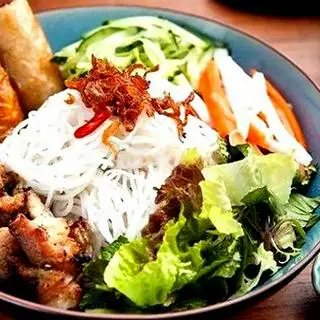 Hình ảnh Bún thịt nướng chả giò