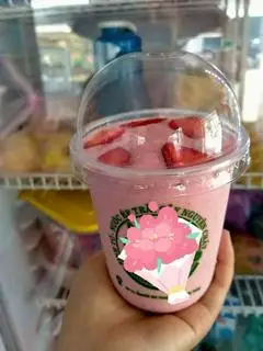 Hình ảnh sinh tố dâu 