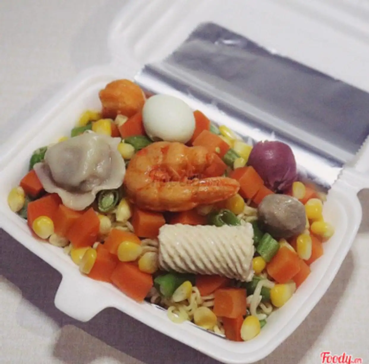 Hình ảnh Mì trộn thập cẩm nhiều mì