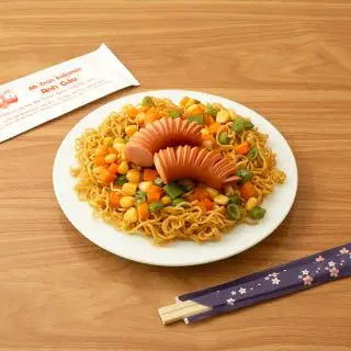 Hình ảnh Mì Trộn Xúc Xích