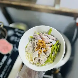 Hình ảnh Bún Thái mực bò Mỹ