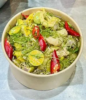 Hình ảnh Chân gà ngâm sả tắc(10 chân)