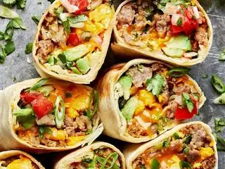 Hình ảnh TACO GÀ CHUA NGỌT SỐT LOCO 