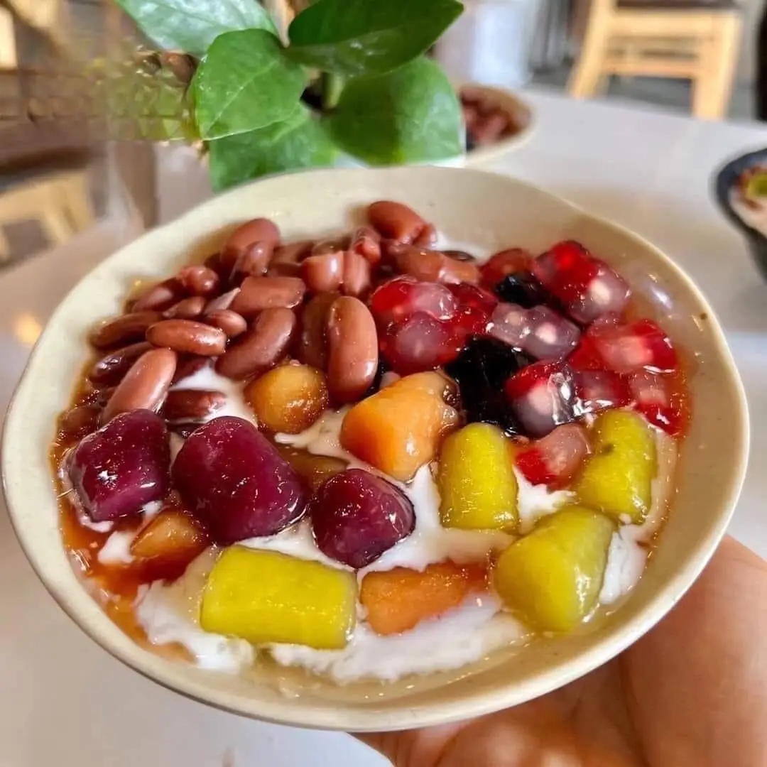 Hình ảnh Chè đậu đỏ mix khoai dẻo