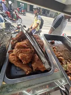 Hình ảnh cơm đùi gà