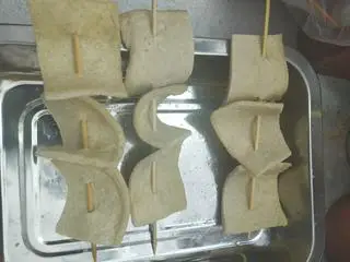 Hình ảnh xiên chả cá hàn