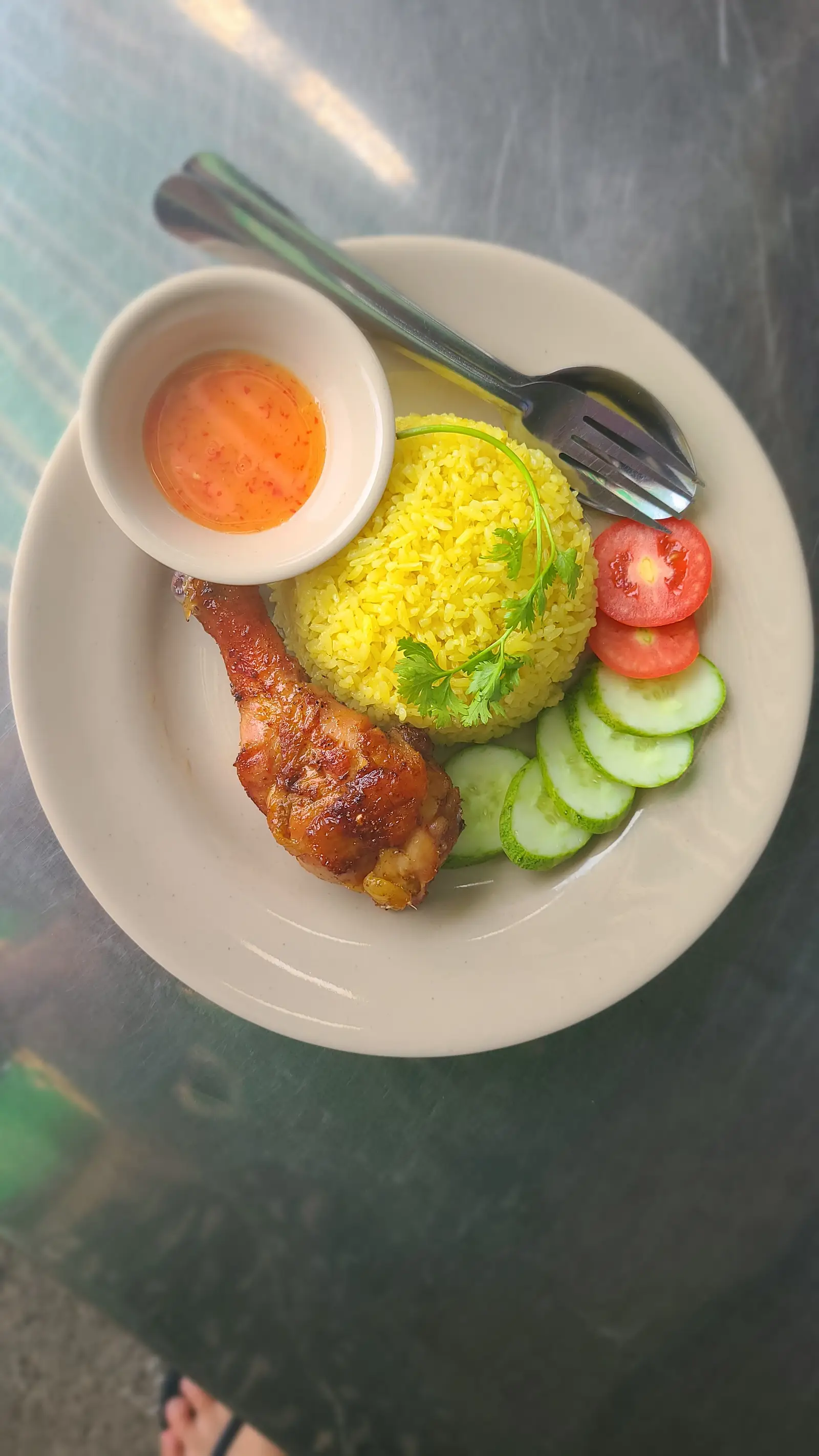 Hình ảnh Cơm gà chiên sốt cam
