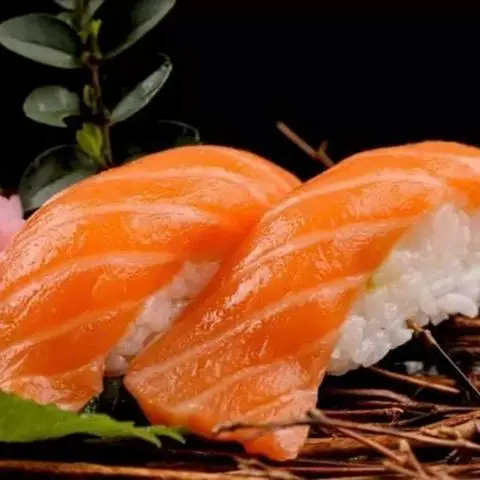 Hình ảnh Sushi cá hồi