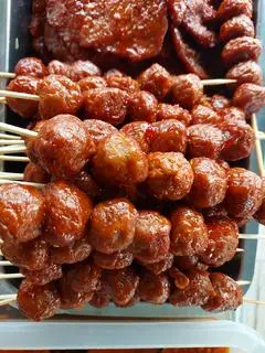 Hình ảnh cơm thập cẩm + bò viên 